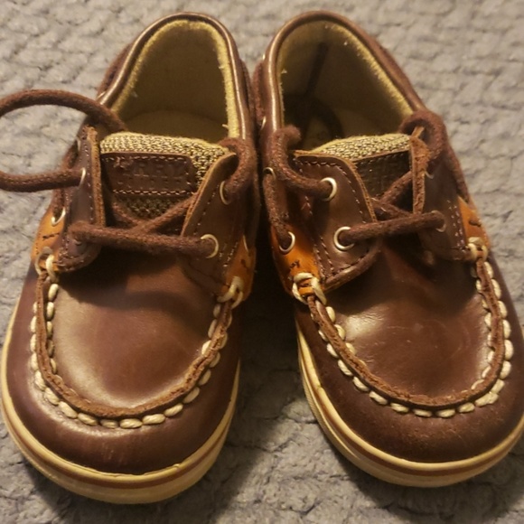 Infant sperrys - Picture 1 of 6